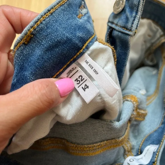 Loft Kick Crop Jeans - Picture 3 of 3